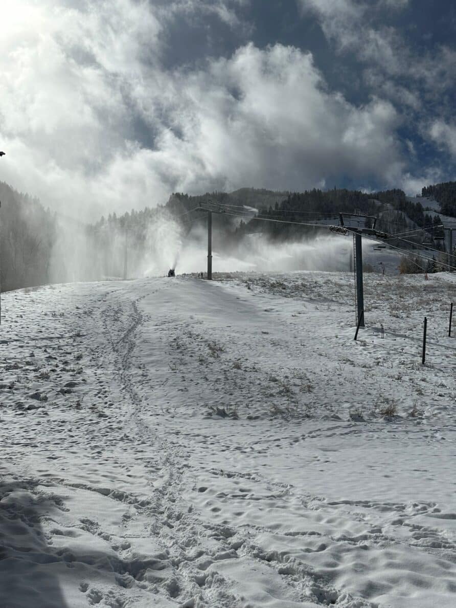 Aspen Snowmass Opening Early for Skiing 2022